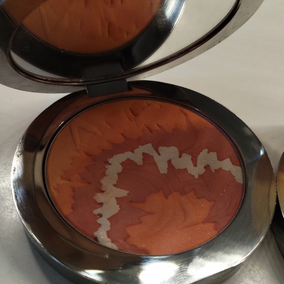 Dior bundle of powder and blush - Picture 5 of 9